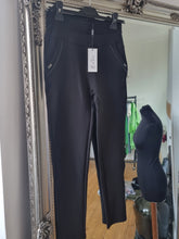 Load image into Gallery viewer, Black stretch Treggings