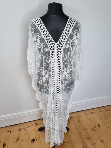 White embroidered Kimono