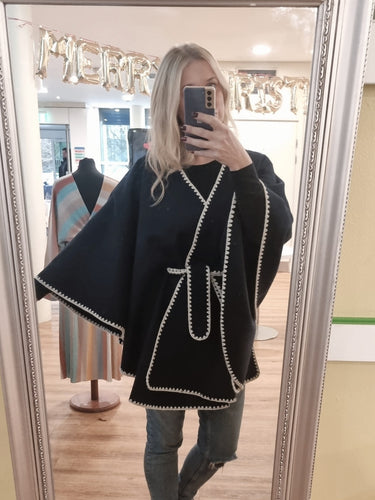 Darcey piped trim Cape Black