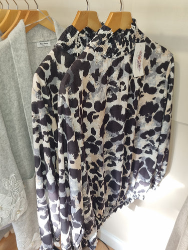 New ruffle Blouse