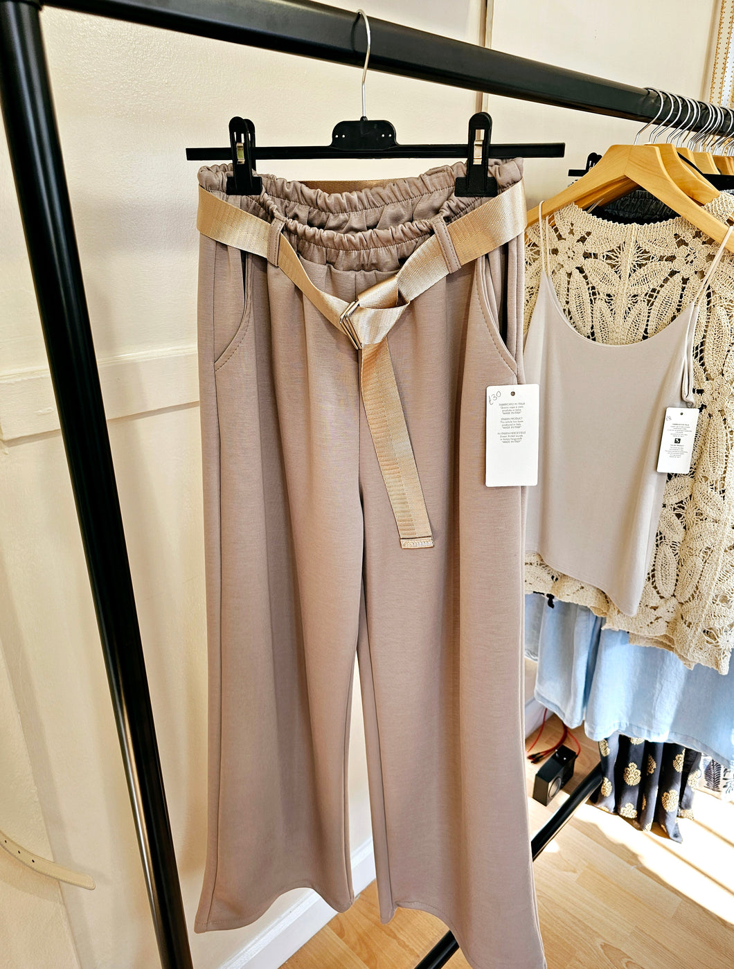 New wide leg Trousers in mocha