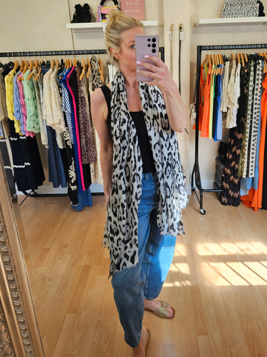 Grey animal print Scarf