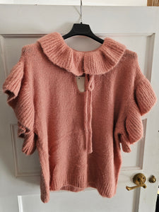 NEW rose pink ruffle collar Knit