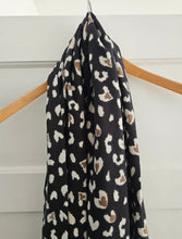 Load image into Gallery viewer, NEW Black heart Scarf
