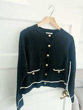 Load image into Gallery viewer, Black piped knitted Jacket