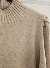 Load image into Gallery viewer, NEW beige heart Knit Jumper
