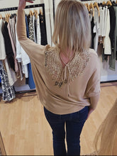 Load image into Gallery viewer, Angel wing crochet Jumper