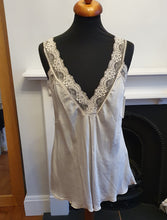 Load image into Gallery viewer, Stone lace trim Cami