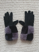 Load image into Gallery viewer, Black square Gloves