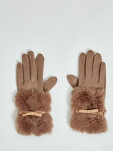 Load image into Gallery viewer, Camel suede feel bow Gloves