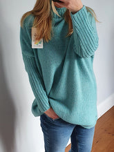 Load image into Gallery viewer, Purple turtle neck Jumper