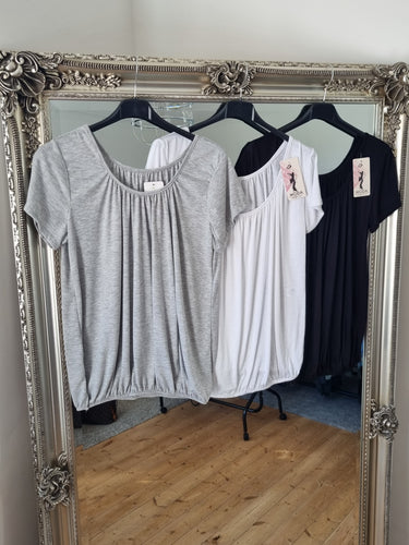 Scoop neck T-shirt - 5 colours