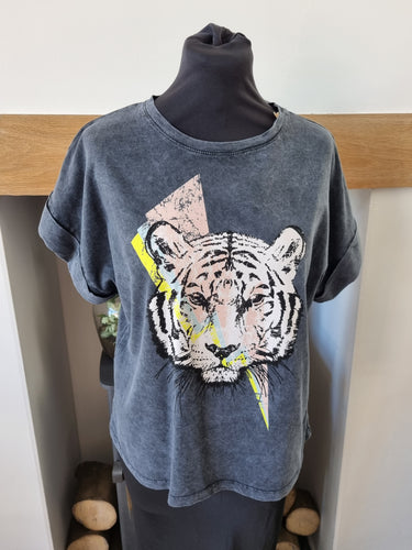 Tiger print T-shirt