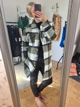 Load image into Gallery viewer, Khaki check wool Shacket