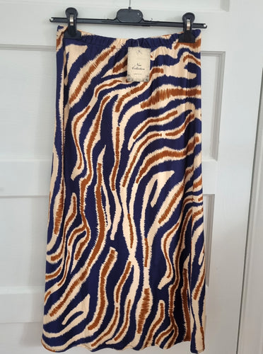 Navy zebra Skirt