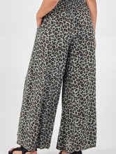 Load image into Gallery viewer, Animal print Palazzo Trousers