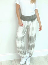 Load image into Gallery viewer, Grey harem Pants