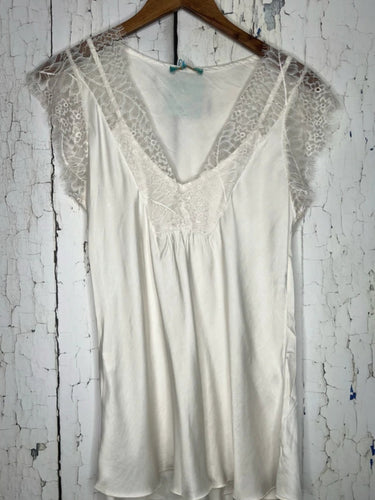 Bestseller Lace trim Top - New Colours